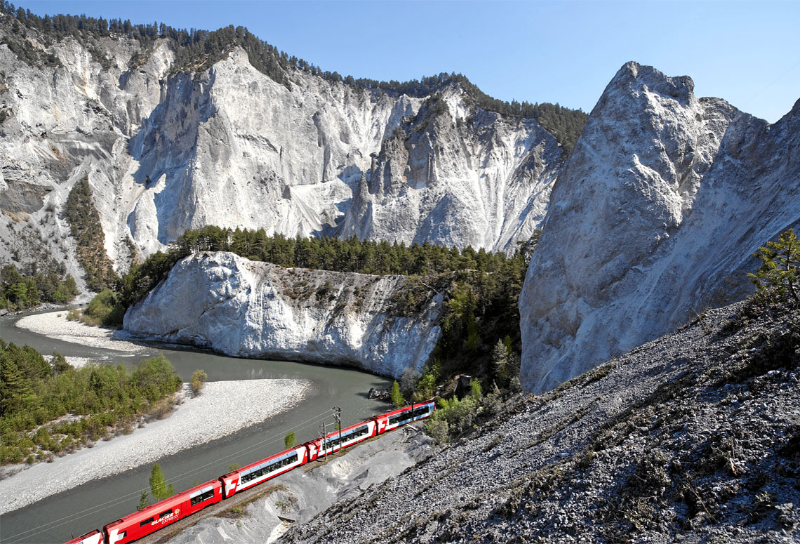 Glacier Express in the Rhine Gorge