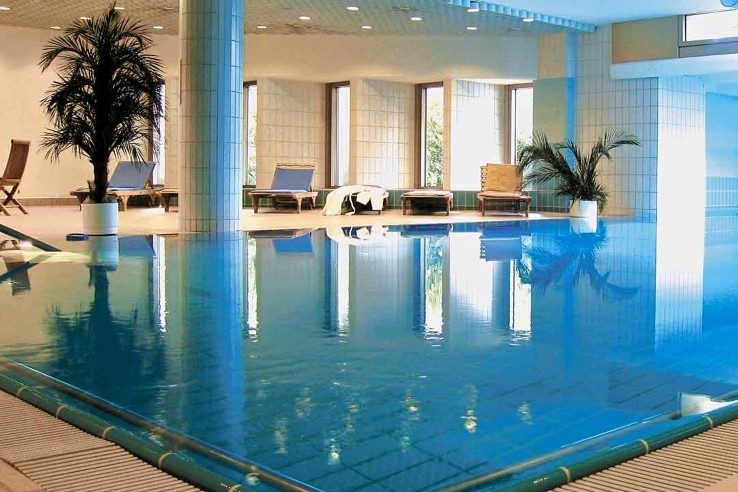 Park Hotel Zug, swimming pool